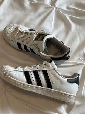 adidas White and Black Classic Shell-Toe Trainers